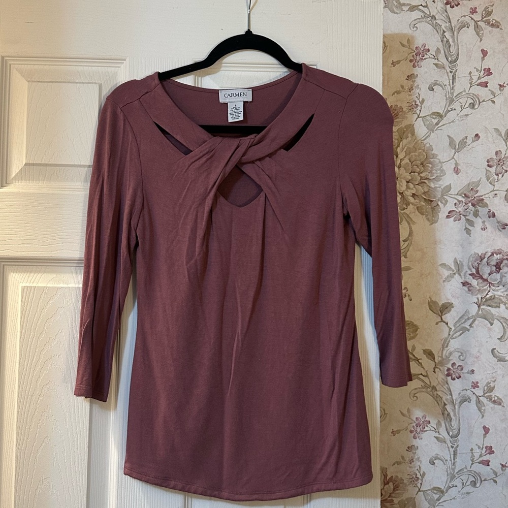 Carmen cutout top